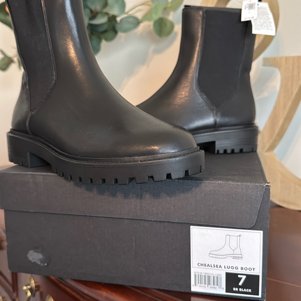 Banana Republic Chealsea Lugg Boot, 7